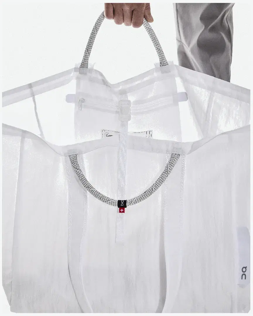 On Running Cargo Pack 60L - 2UF10300069 (4) au meilleur prix !