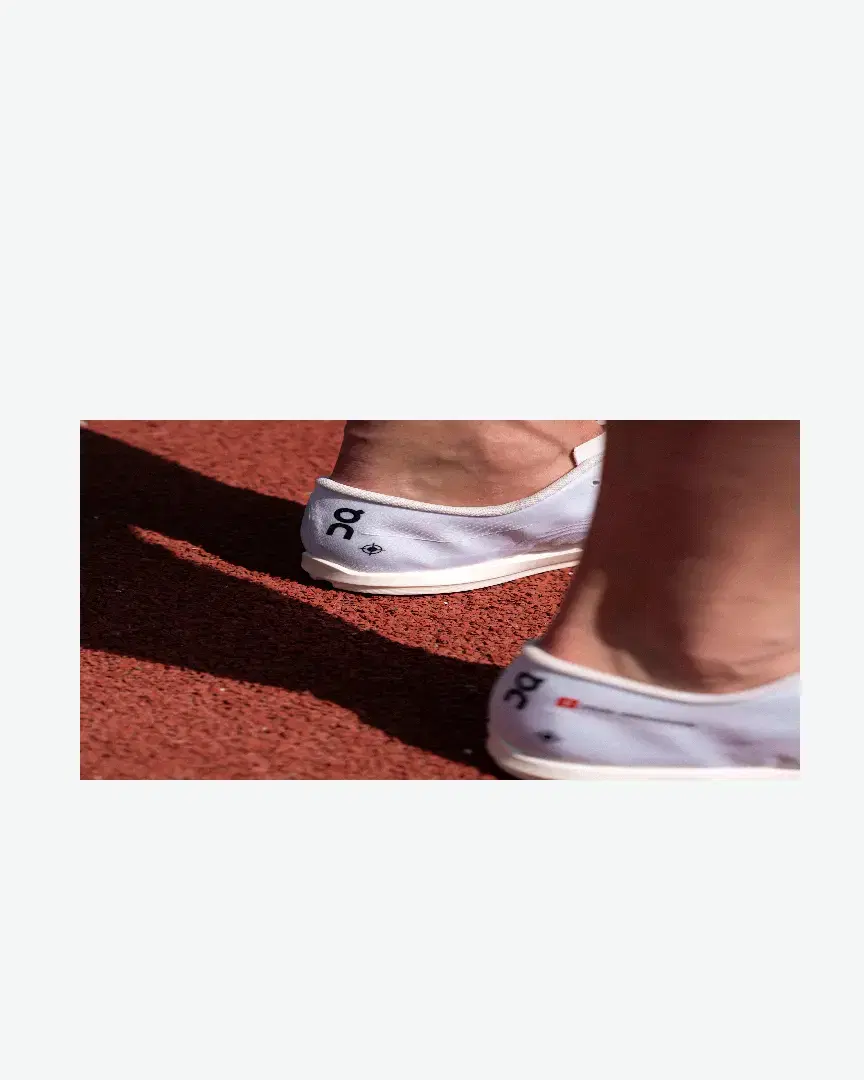 On Running Cloudspike 1500M W - 3WD10561105 (6) au meilleur prix !