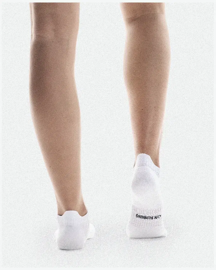 On Running Core Run Sock Low 2P - 2UF10080069 (2) au meilleur prix !