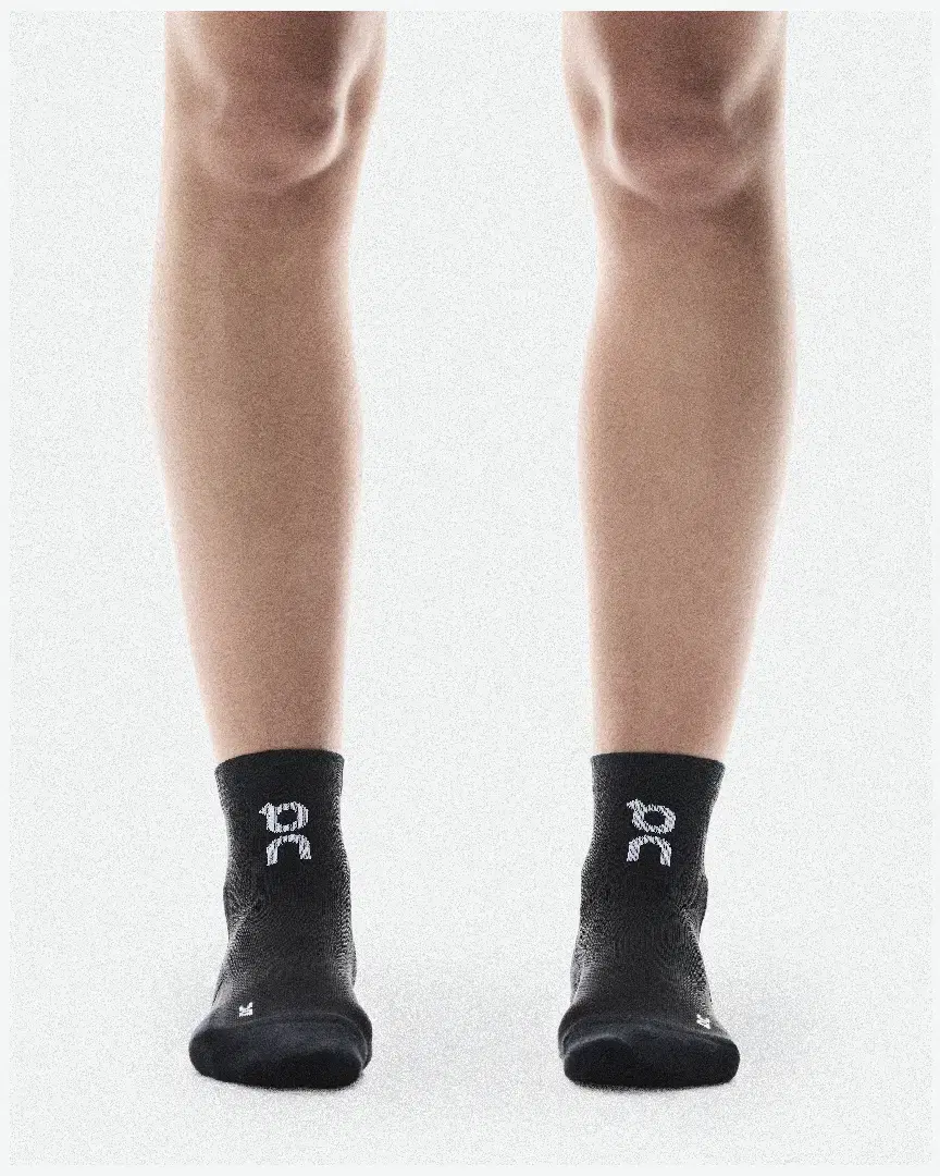 On Running Core Run Sock Mid 2P - 2UF10070553 (0) au meilleur prix !