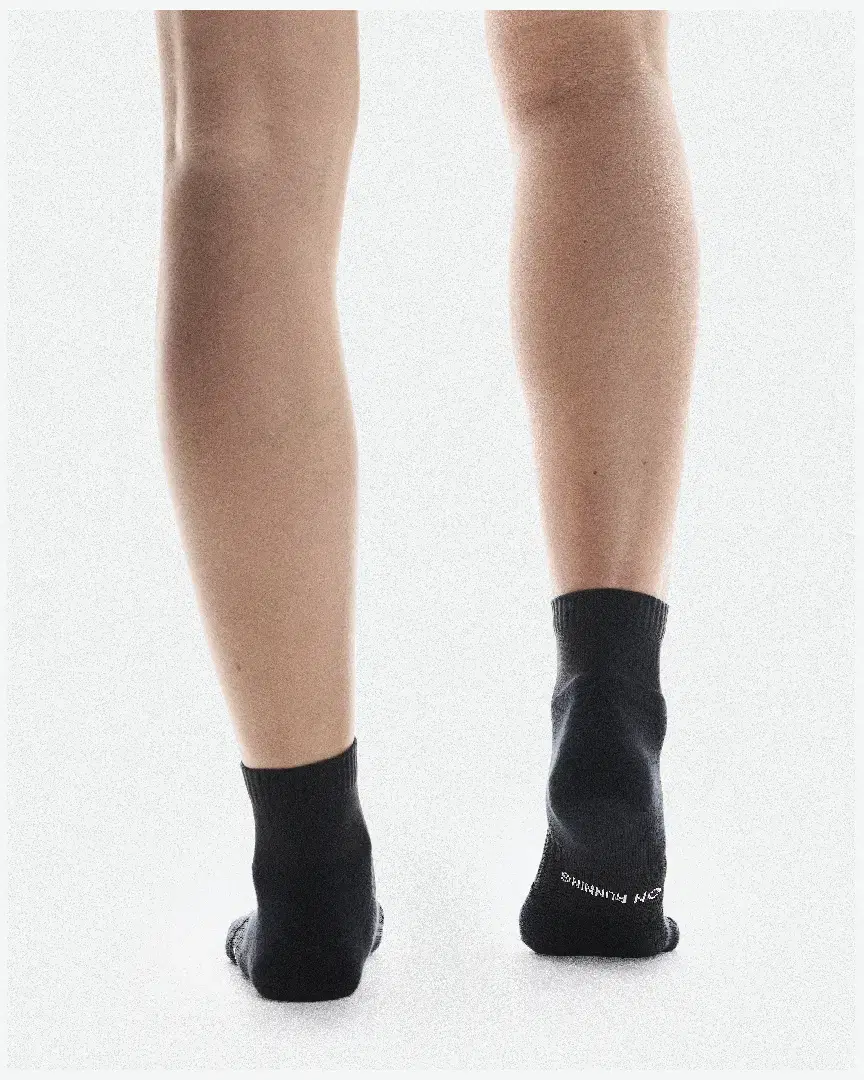 On Running Core Run Sock Mid 2P - 2UF10070553 (2) au meilleur prix !