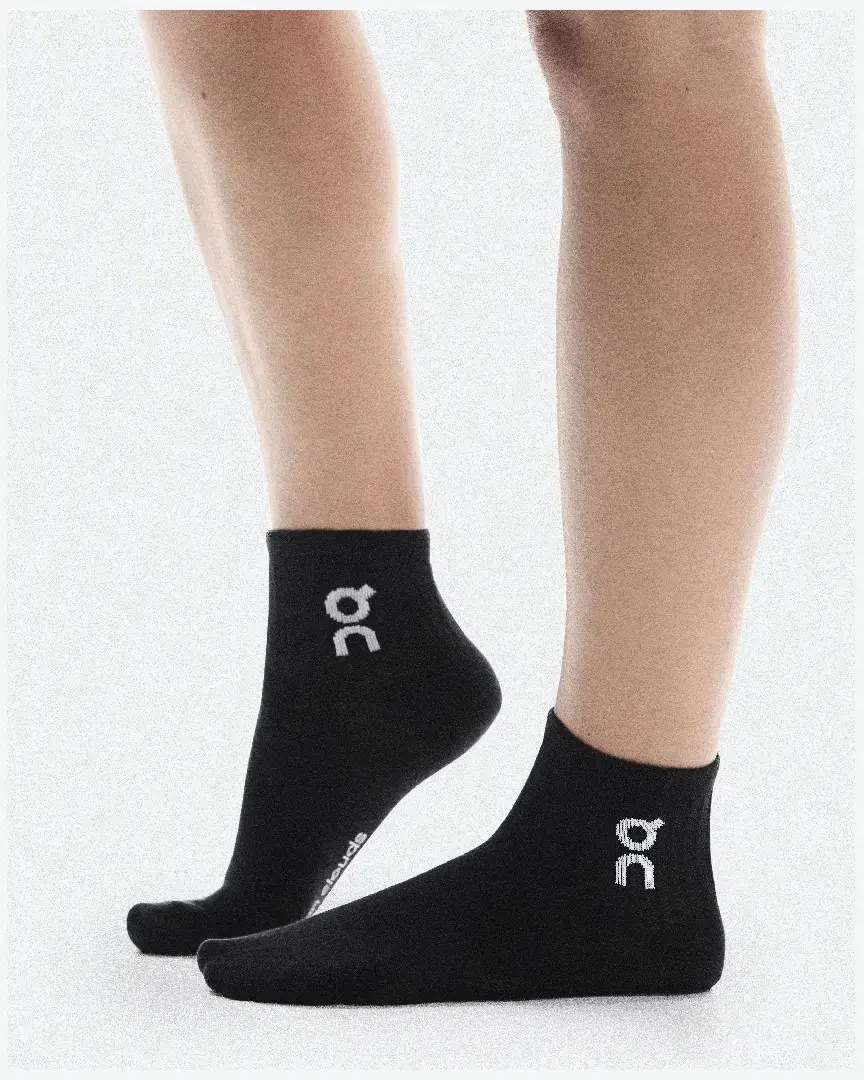 On Running Logo Sock Mid 3P - 2UF10520553 (1) au meilleur prix !