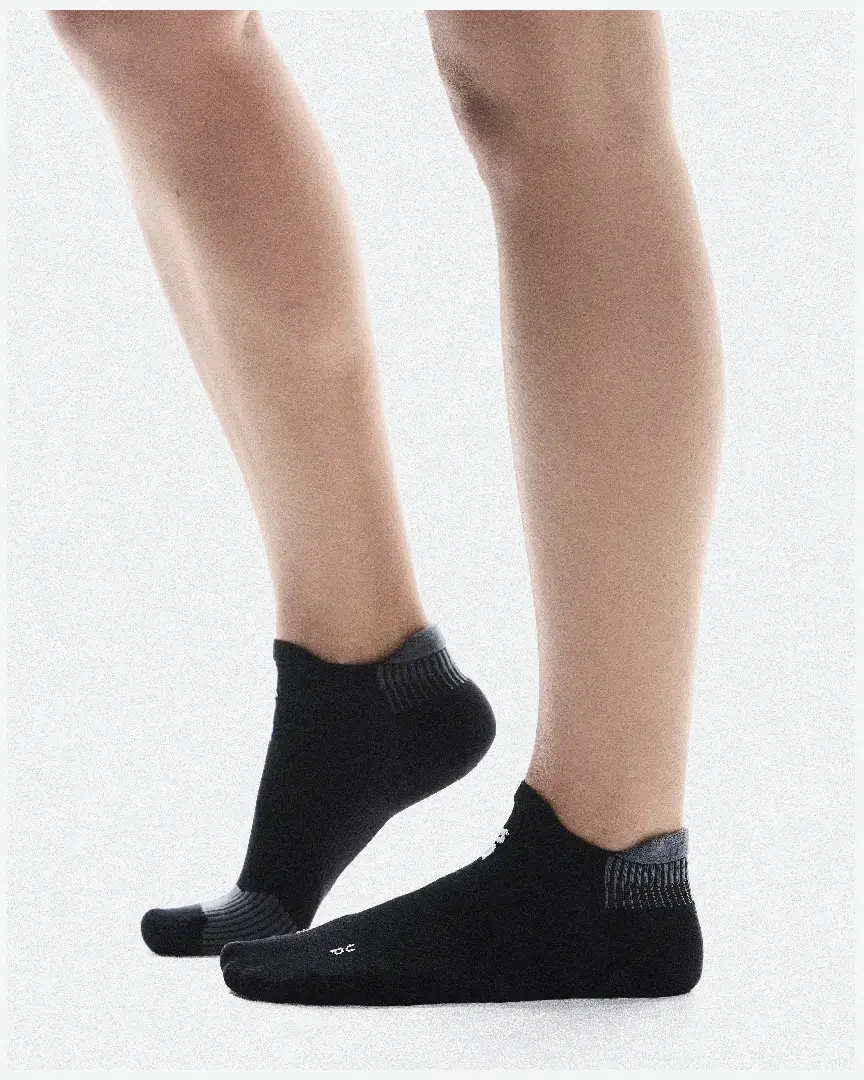 On Running Performance Run Sock Low - 2UF10060106 (1) au meilleur prix !