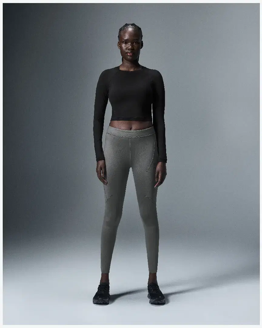 On Running Studio Long-T Crop W - 1WF12430553 (0) au meilleur prix !