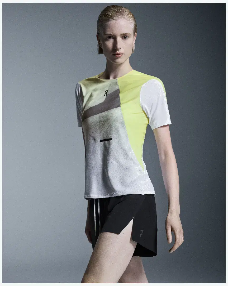 On Running Ultra Shorts W - 1WE30331043 (4) au meilleur prix !