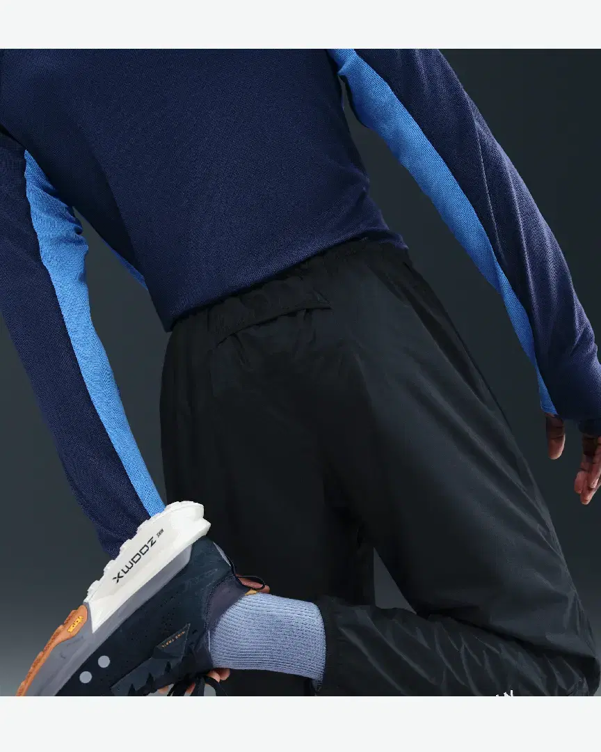 Pantalon Imperméable Storm-Fit Adv Nike Trailwind M - HV2159-010 (2) au meilleur prix !