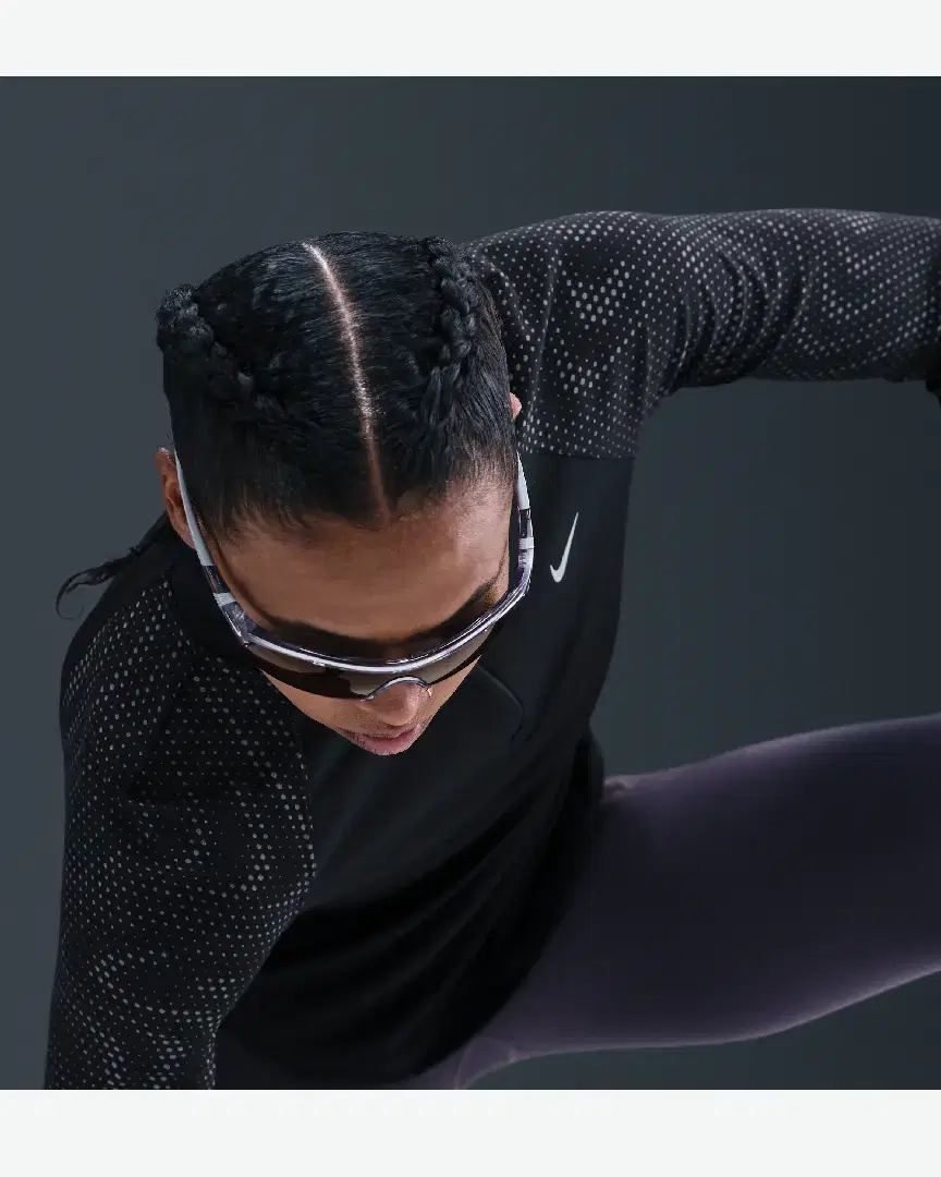 Pull 1/4 Zip Dri-Fit Nike Tempo W - HV2996-010 (2) au meilleur prix !