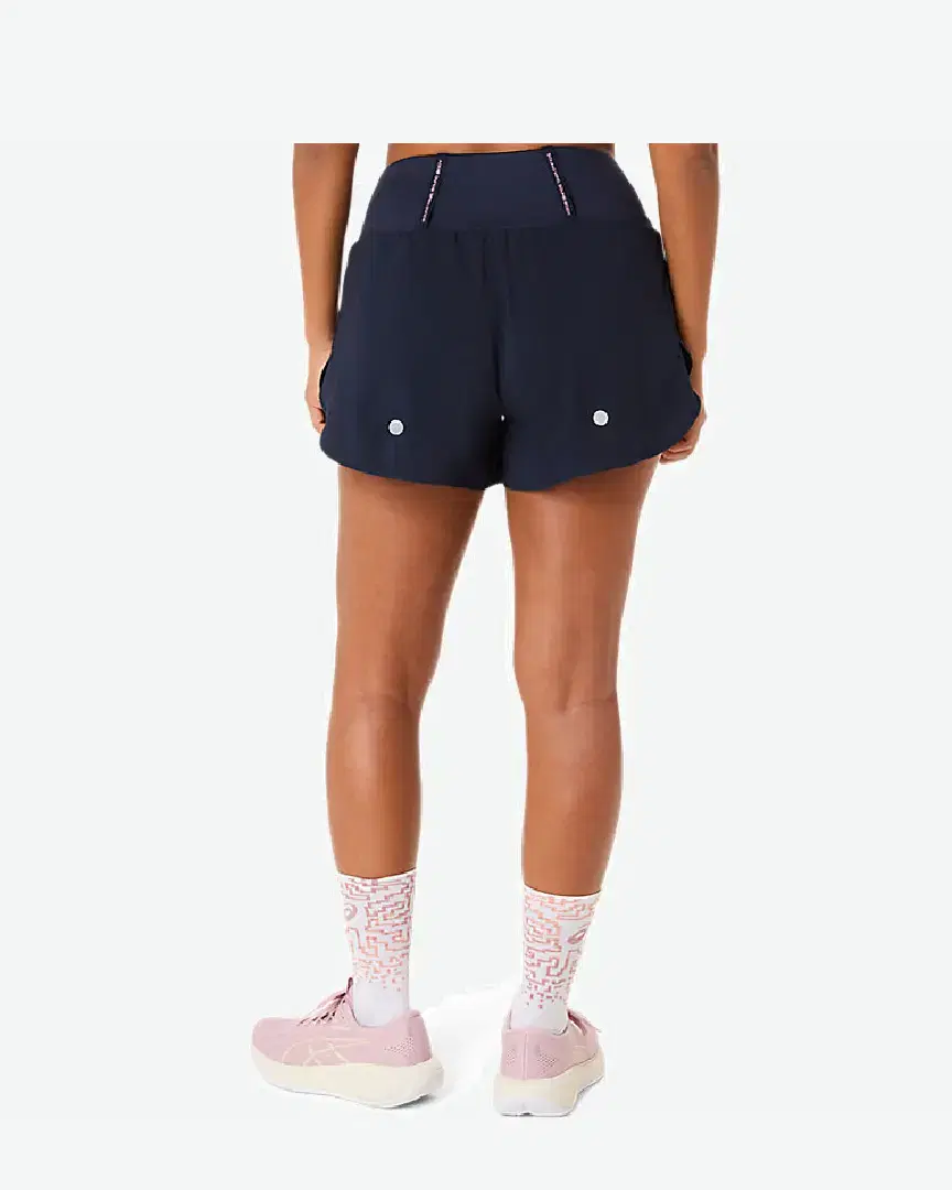 Short Asics Road 3.5In W - 2012C965-400 (1) au meilleur prix !