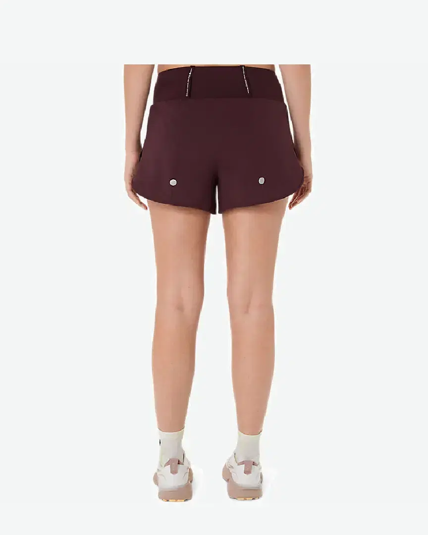 Short Asics Road 3.5In W - 2012C965-601 (1) au meilleur prix !