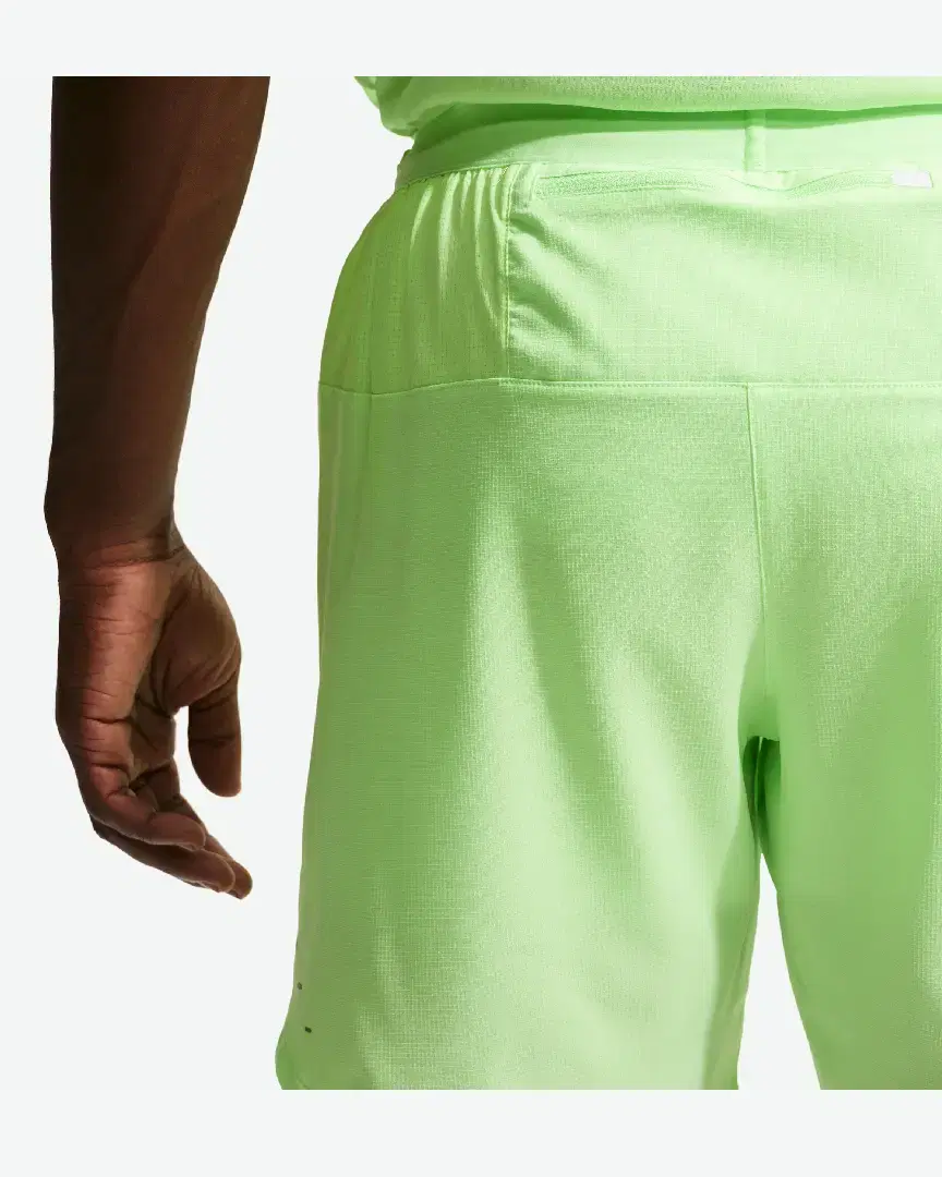 Short 2-En-1 18 Cm Dri-Fit Nike Stride M - IF2036-377 (2) au meilleur prix !