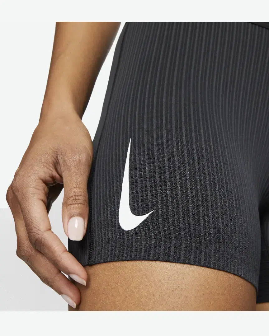 Short Ajusté Nike Dri-Fit Adv W - CJ2367-010 (3) au meilleur prix !