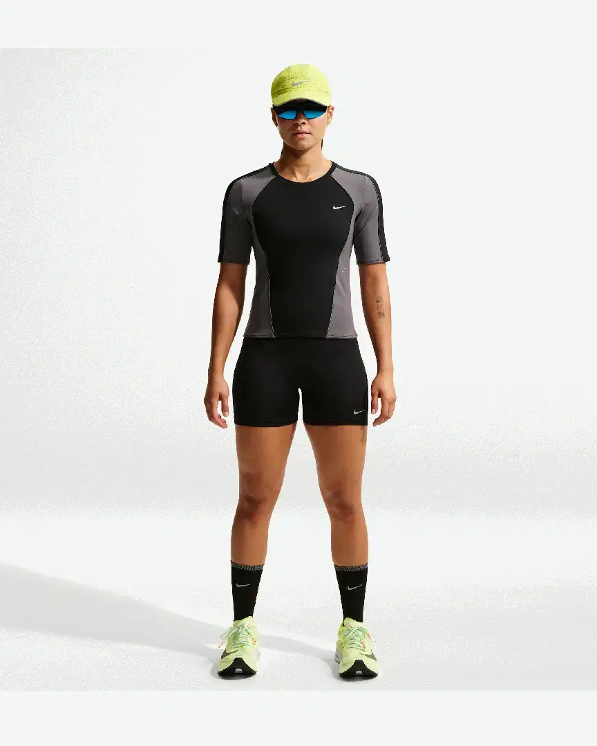 Short Ajusté Nike Tempo Taille Haute 10 Cm W - IF1202-010 (0) au meilleur prix !