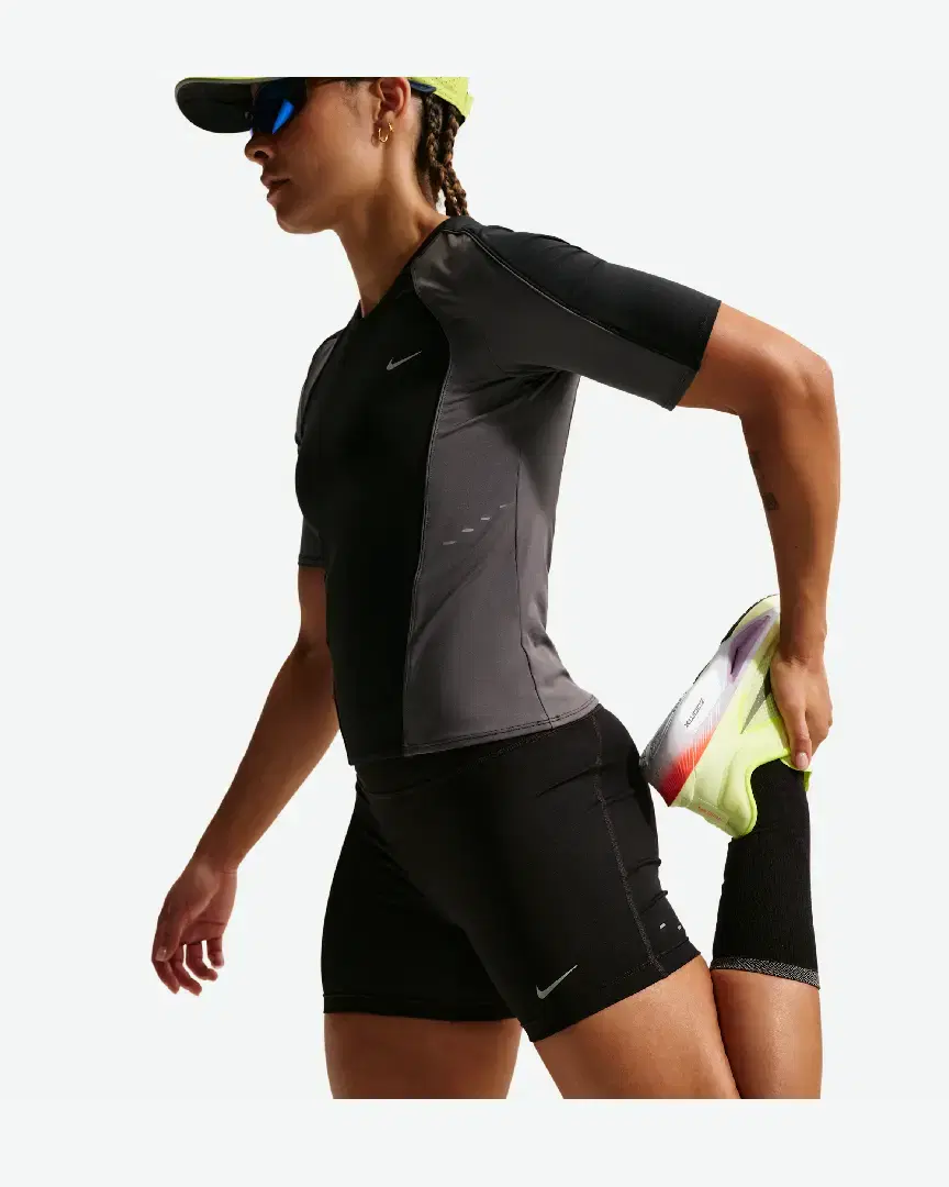 Short Ajusté Nike Tempo Taille Haute 10 Cm W - IF1202-010 (3) au meilleur prix !