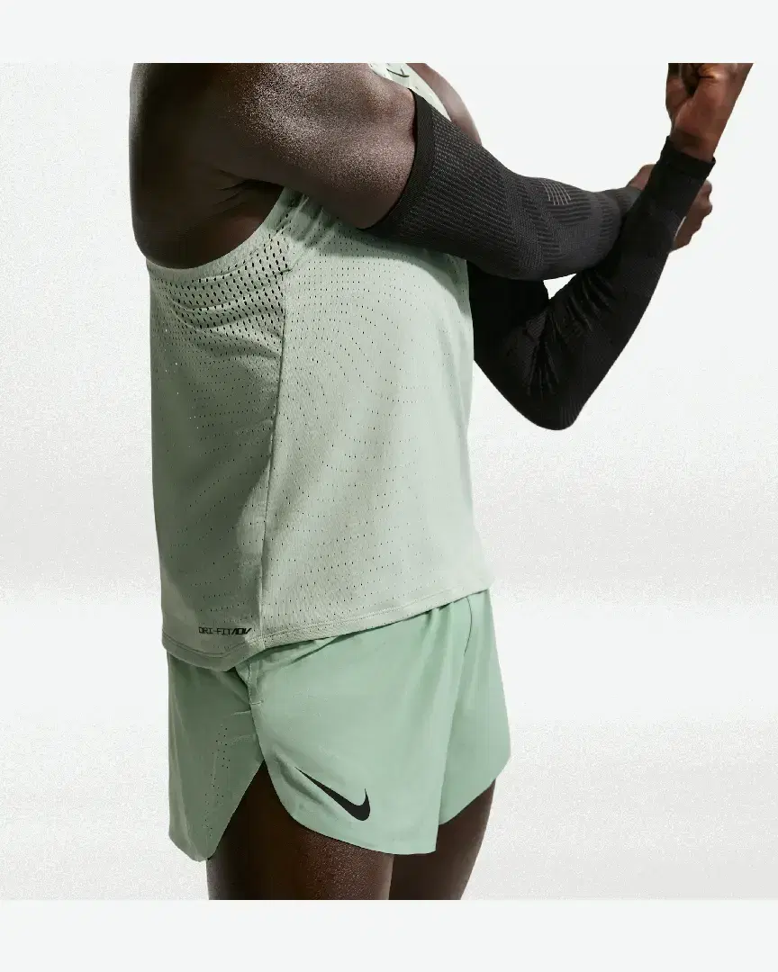 Short Avec Sous-Short Intégré 5 Cm Dri-Fit Adv Nike Aeroswift M - FN3349-006 (3) au meilleur prix !