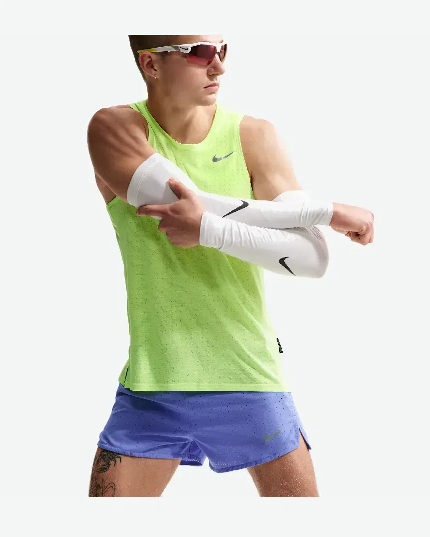 Short Avec Sous-Short Intégré 8 Cm Dri-Fit Nike Fast M - FN3355-570 (3) au meilleur prix !