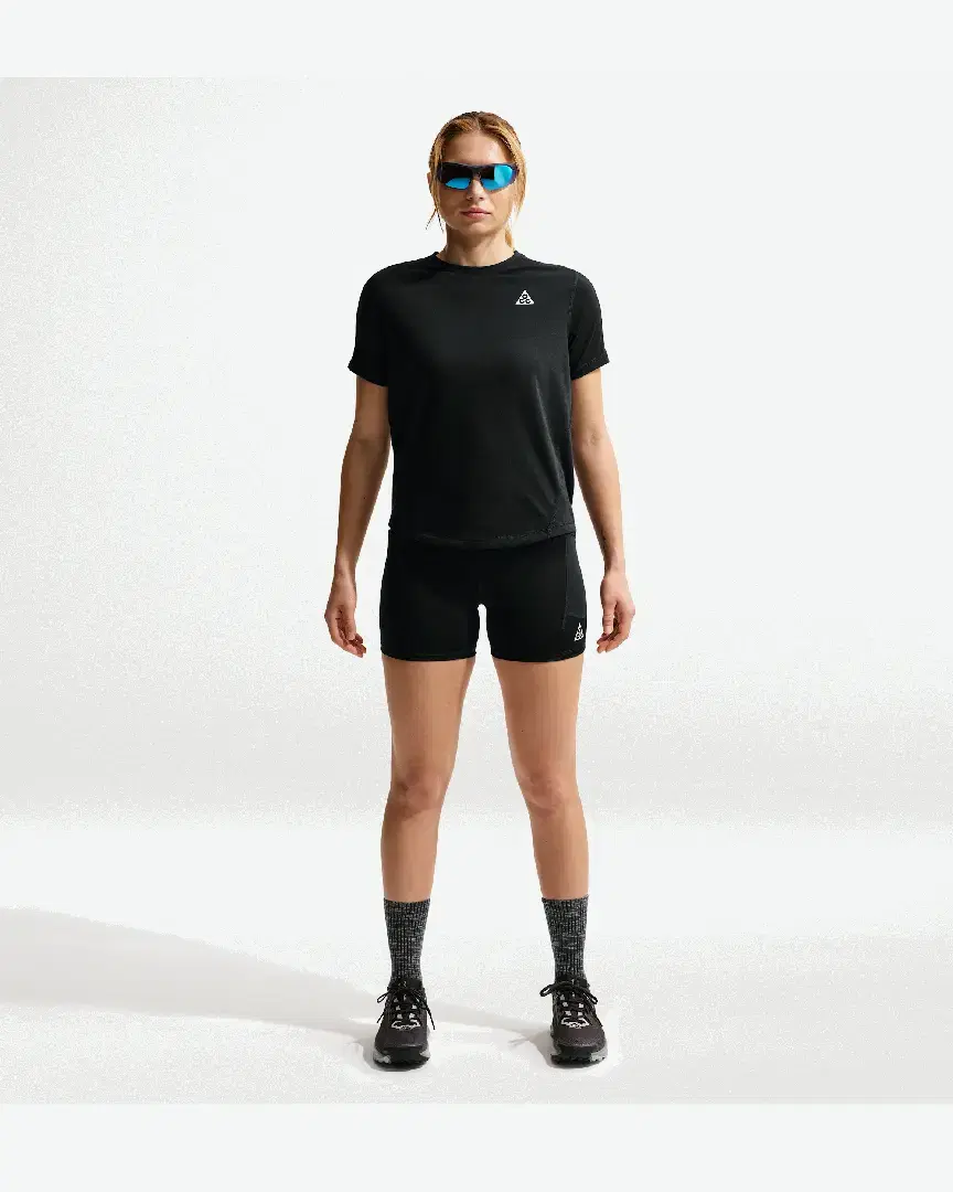 Short De Trail Taille Haute 10 Cm Nike Acg Dri-Fit W - IO9643-010 (0) au meilleur prix !