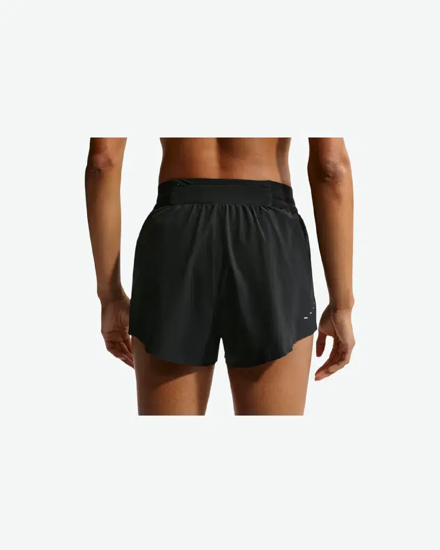 Shorts Nike Swift Breathe 2.5 Inch W - IF1678-010 (1) au meilleur prix !