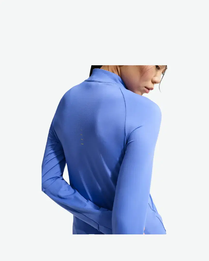 Tee-Shirt À Col Roulé Nike Therma-Fit Swift W - HQ0499-570 (1) au meilleur prix !