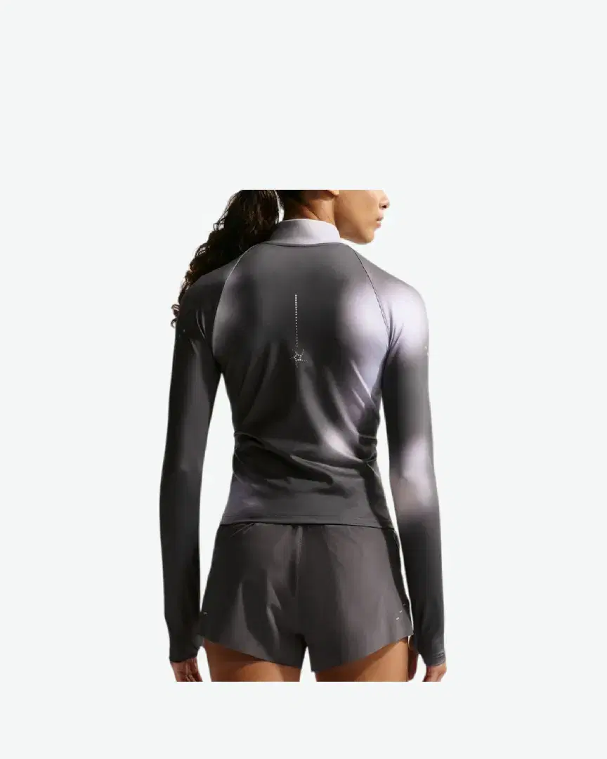 Tee-Shirt À Col Roulé Nike Therma-Fit Swift W - IQ3753-070 (1) au meilleur prix !