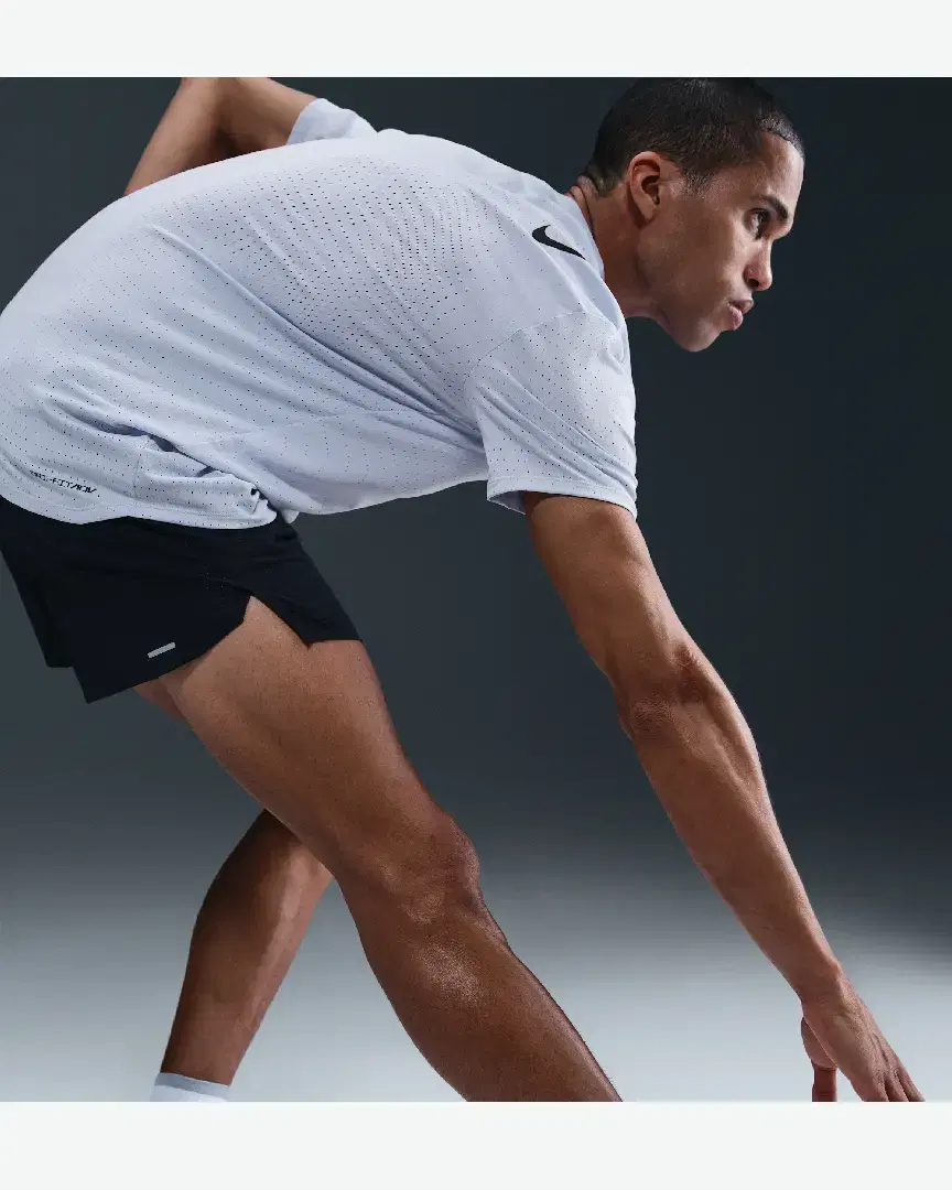 Tee-Shirt Nike Aeroswift M - HJ3377-057 (2) au meilleur prix !