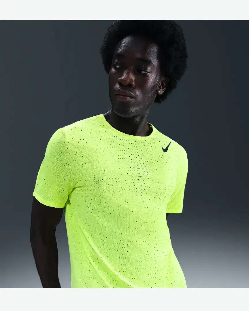 Tee-Shirt Nike Aeroswift M - HJ3377-702 (0) au meilleur prix !