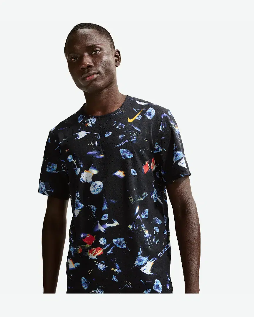 Tee-Shirt Nike Aeroswift M - IH5043-010 (0) au meilleur prix !