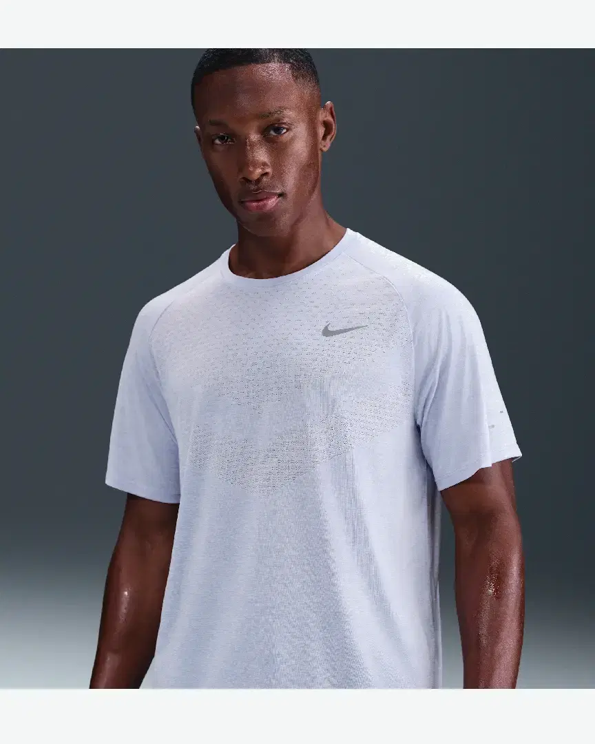 Tee-Shirt Nike Stride Berlin Marathon M - HV5203-057 (0) au meilleur prix !