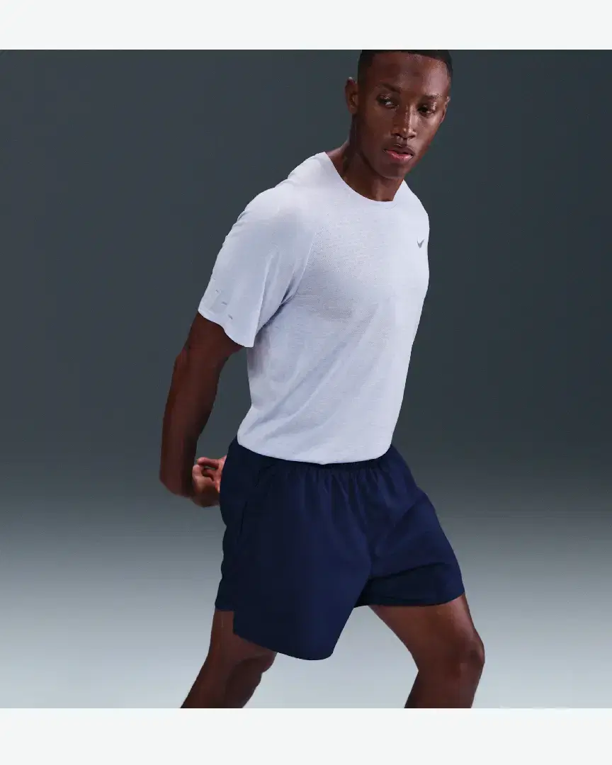 Tee-Shirt Nike Stride Berlin Marathon M - HV5203-057 (2) au meilleur prix !