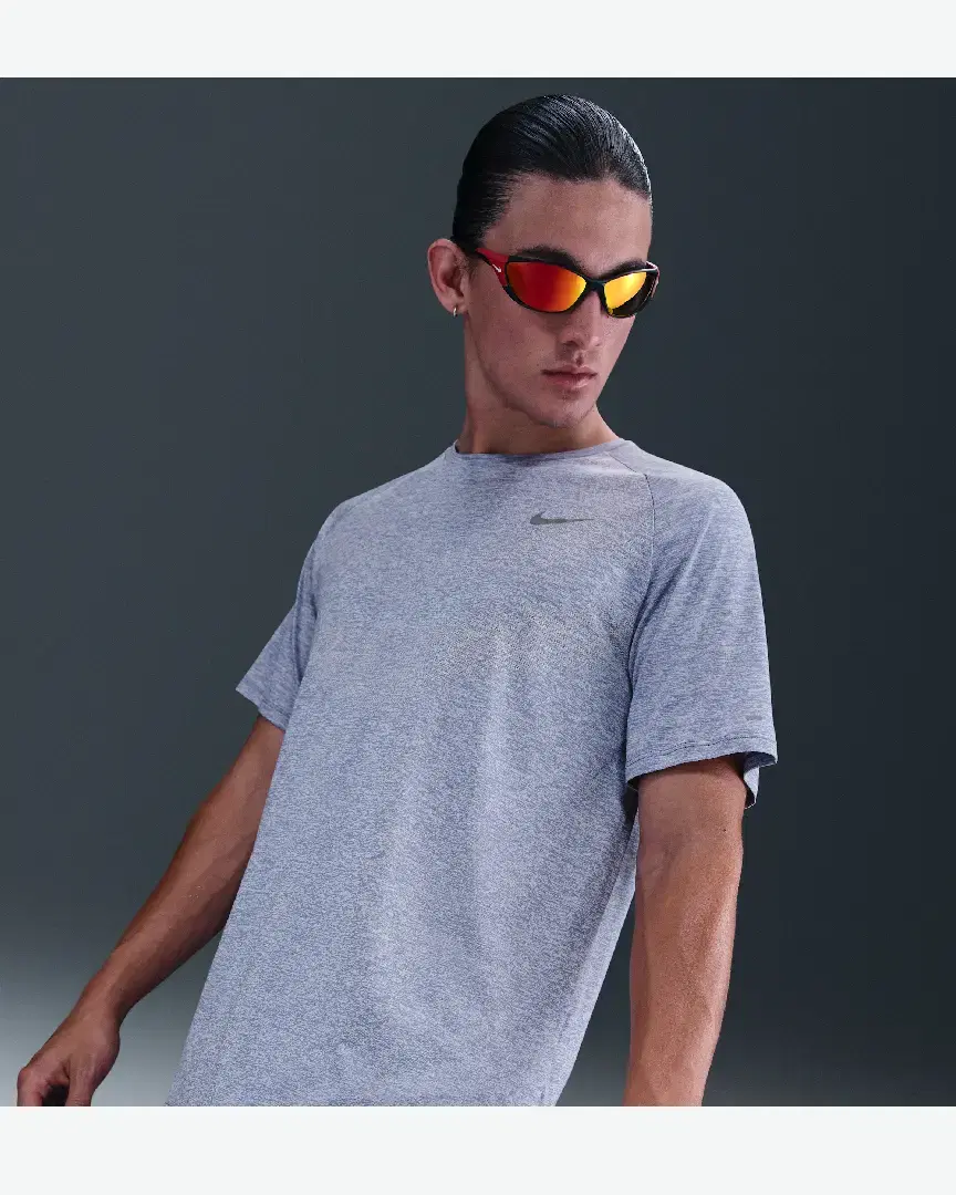 Tee-Shirt Nike Stride Berlin Marathon M - HV5203-499 (0) au meilleur prix !