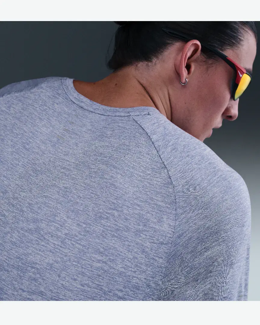 Tee-Shirt Nike Stride Berlin Marathon M - HV5203-499 (1) au meilleur prix !