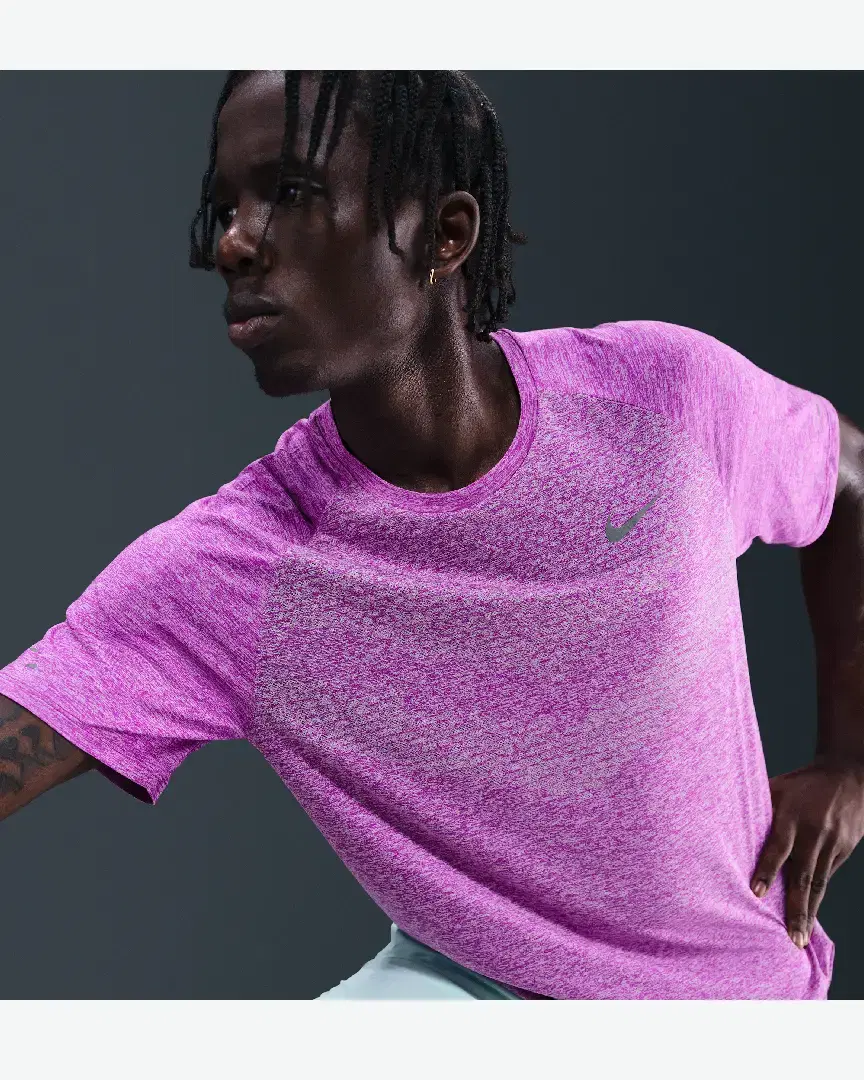 Tee-Shirt Nike Stride Berlin Marathon M - HV5203-551 (2) au meilleur prix !