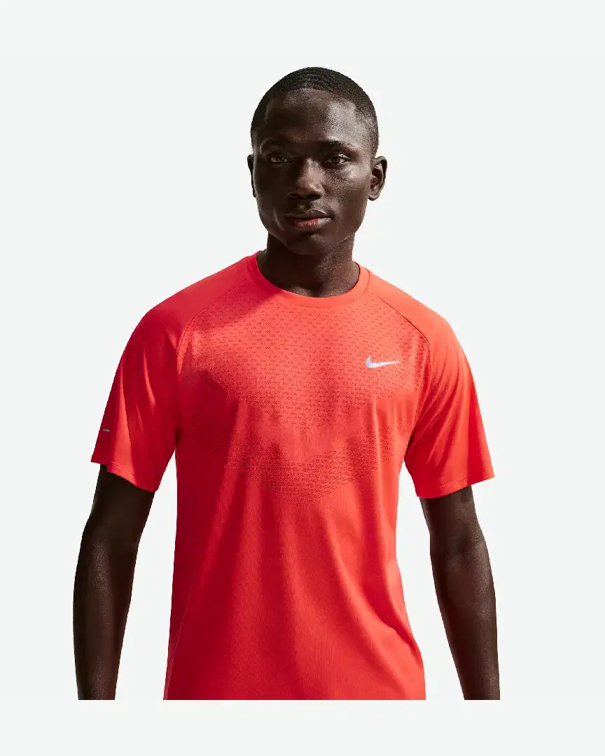 Tee-Shirt À Manches Courtes Et Motifs Réfléchissants Dri-Fit Adv Nike Stride M - HV5203-696 (0) au meilleur prix !
