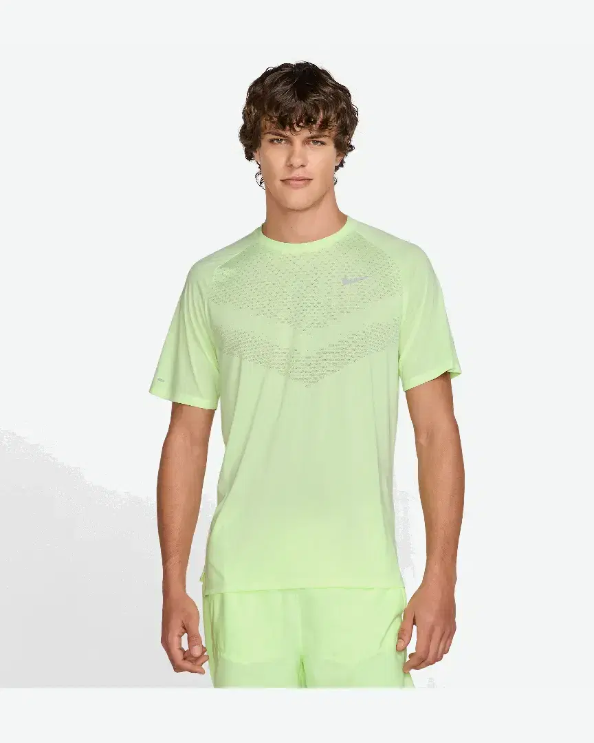 Tee-Shirt Nike Stride Berlin Marathon M - HV5203-701 (0) au meilleur prix !