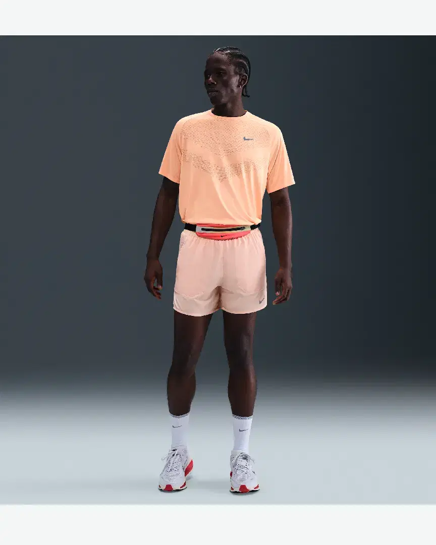 Tee-Shirt Nike Stride Berlin Marathon M - HV5203-734 (3) au meilleur prix !