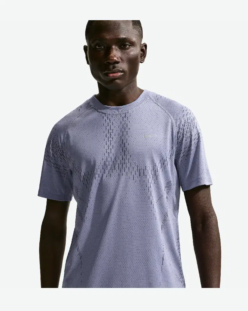 Tee-Shirt À Manches Courtes Et Motifs Réfléchissants Dri-Fit Adv Nike Stride M - IF2088-506 (0) au meilleur prix !