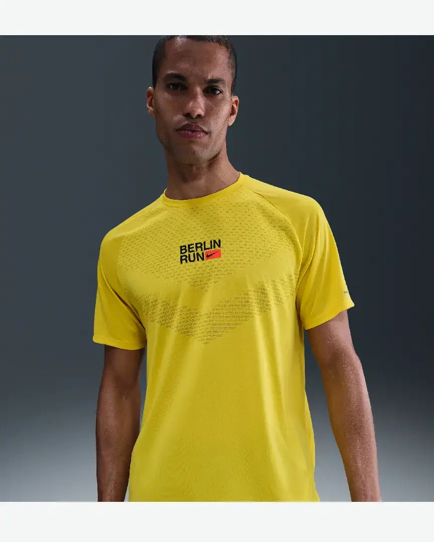 Tee-Shirt À Manches Courtes Et Motifs Réfléchissants Dri-Fit Adv Nike Stride M - IH4069-718 (0) au meilleur prix !