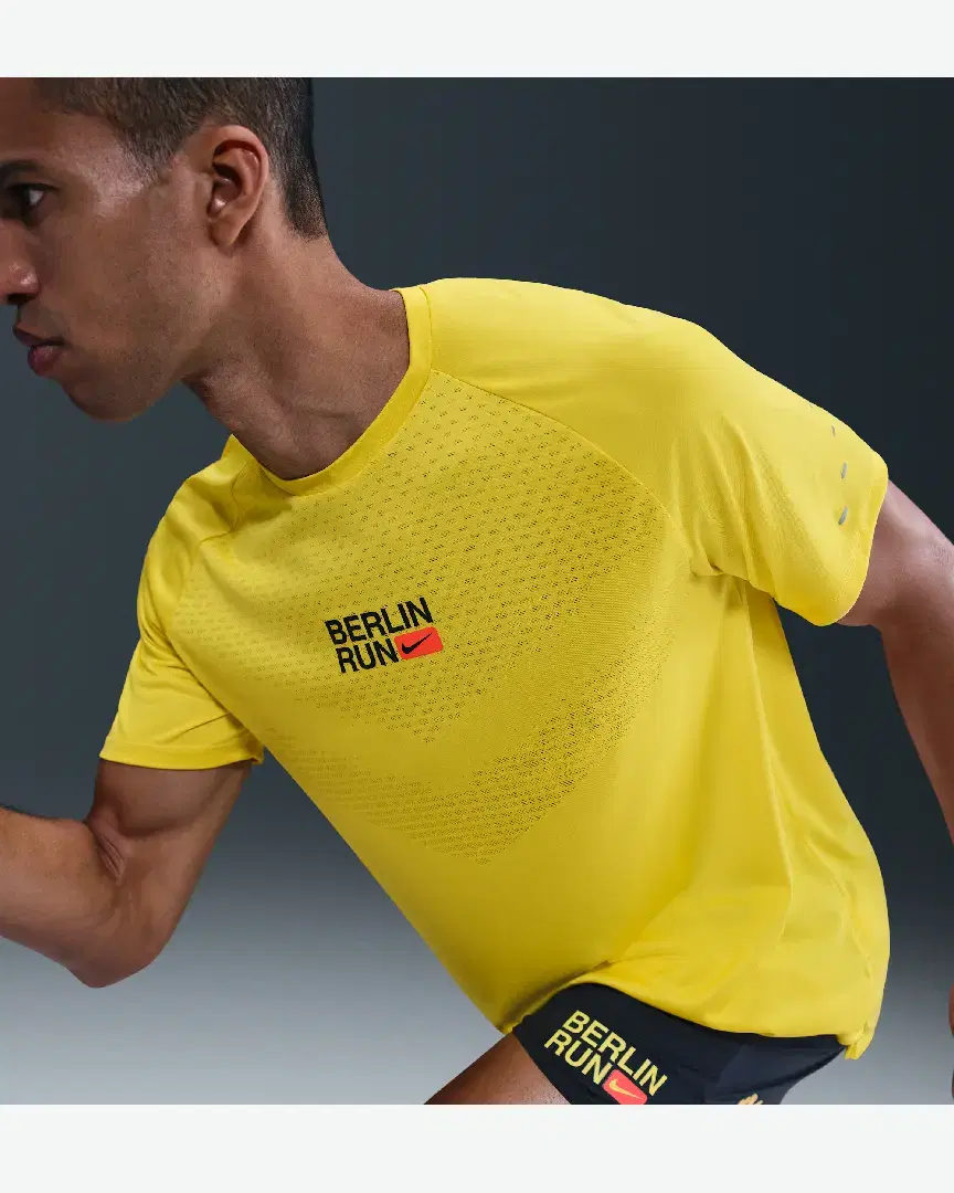 Tee-Shirt À Manches Courtes Et Motifs Réfléchissants Dri-Fit Adv Nike Stride M - IH4069-718 (2) au meilleur prix !