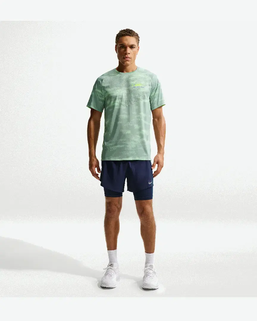 Tee-Shirt À Manches Courtes Et Motifs Réfléchissants Dri-Fit Adv Nike Stride M - IQ0984-006 (3) au meilleur prix !