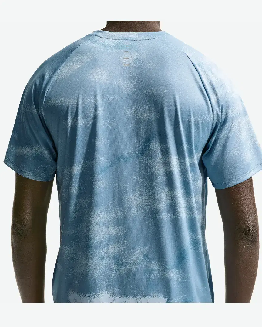 Tee-Shirt À Manches Courtes Et Motifs Réfléchissants Dri-Fit Adv Nike Stride M - IQ0984-436 (1) au meilleur prix !