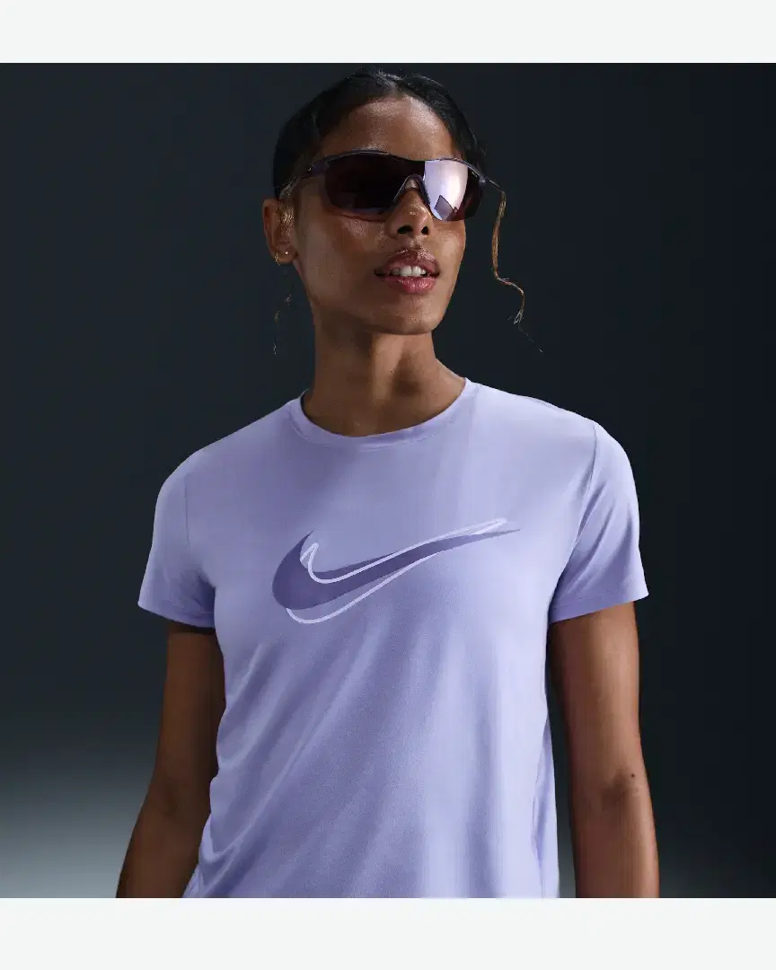 Tee-Shirt À Manches Courtes Dri-Fit Nike One Swoosh W - HJ2204-533 (0) au meilleur prix !
