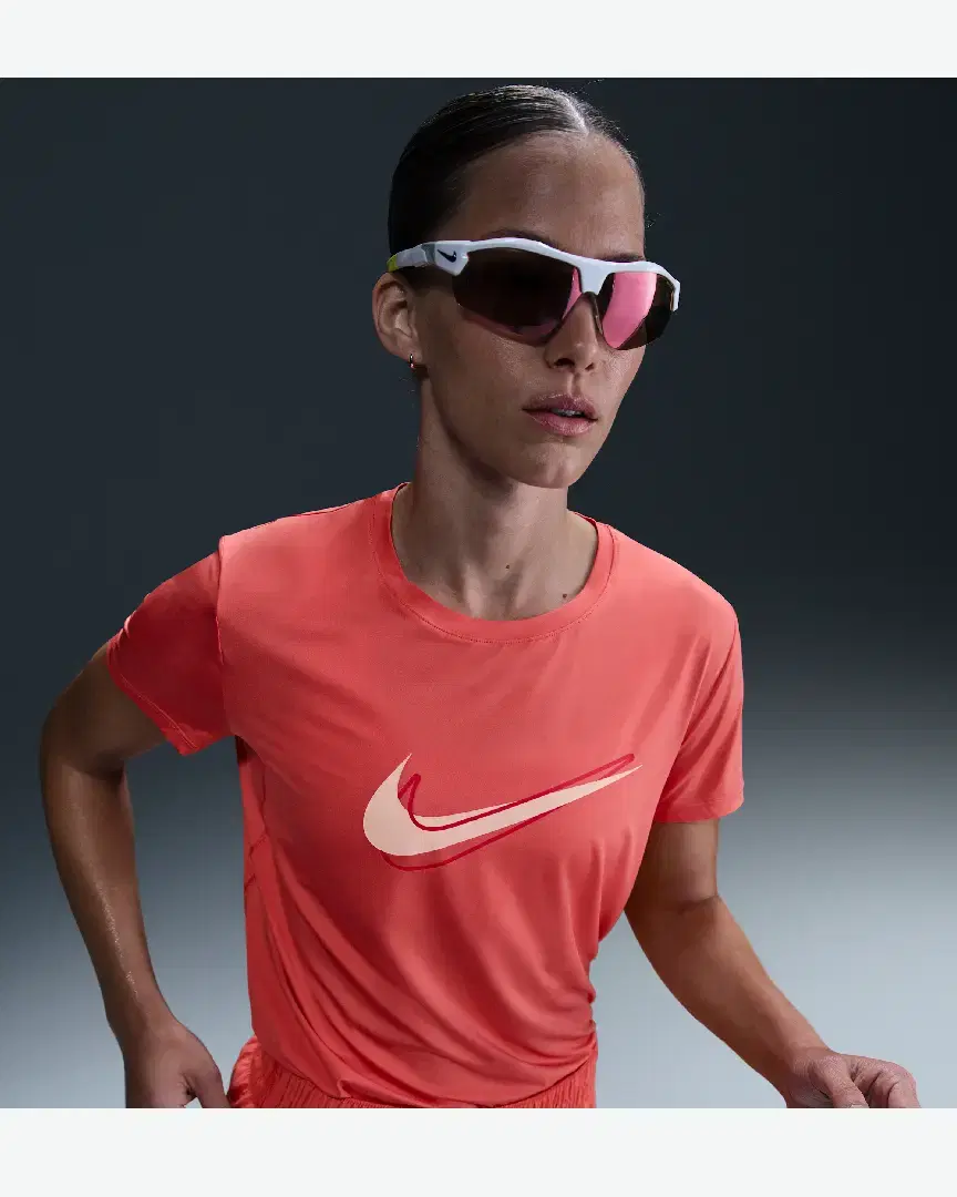 Tee-Shirt À Manches Courtes Dri-Fit Nike One Swoosh W - HJ2204-814 (0) au meilleur prix !