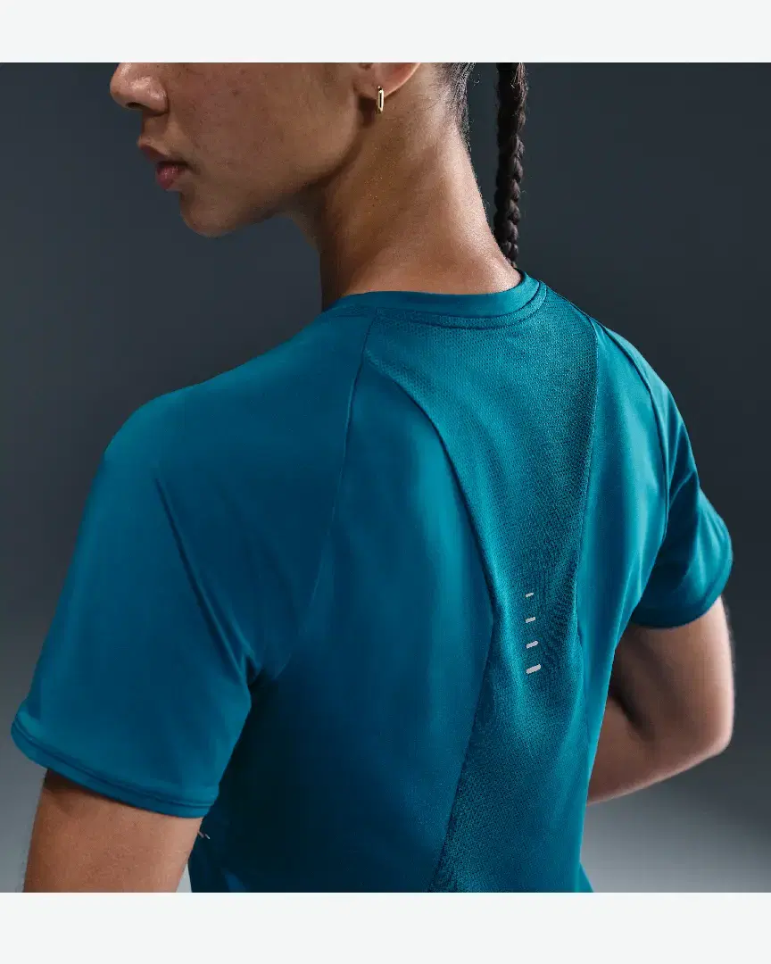 Tee-Shirt À Manches Courtes Dri-Fit Nike Swift Wool W - HM9698-301 (1) au meilleur prix !