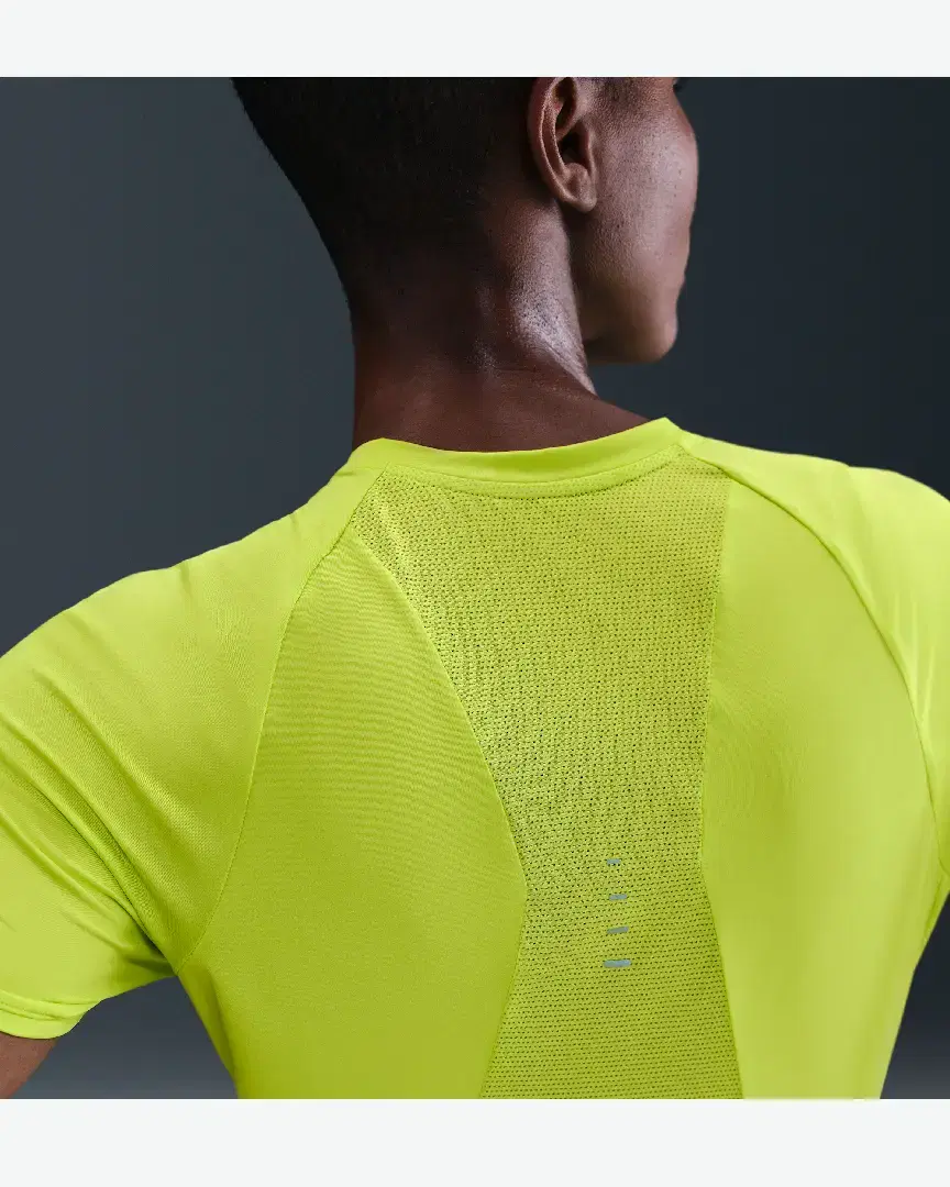 Tee-Shirt À Manches Courtes Dri-Fit Nike Swift Wool W - HM9698-389 (1) au meilleur prix !