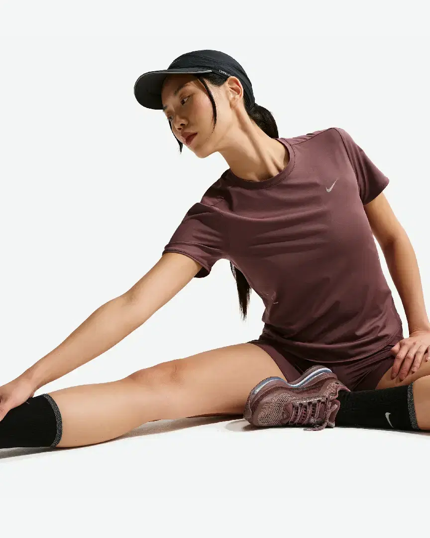 Tee-Shirt À Manches Courtes Dri-Fit Nike Swift Wool W - HM9698-502 (2) au meilleur prix !