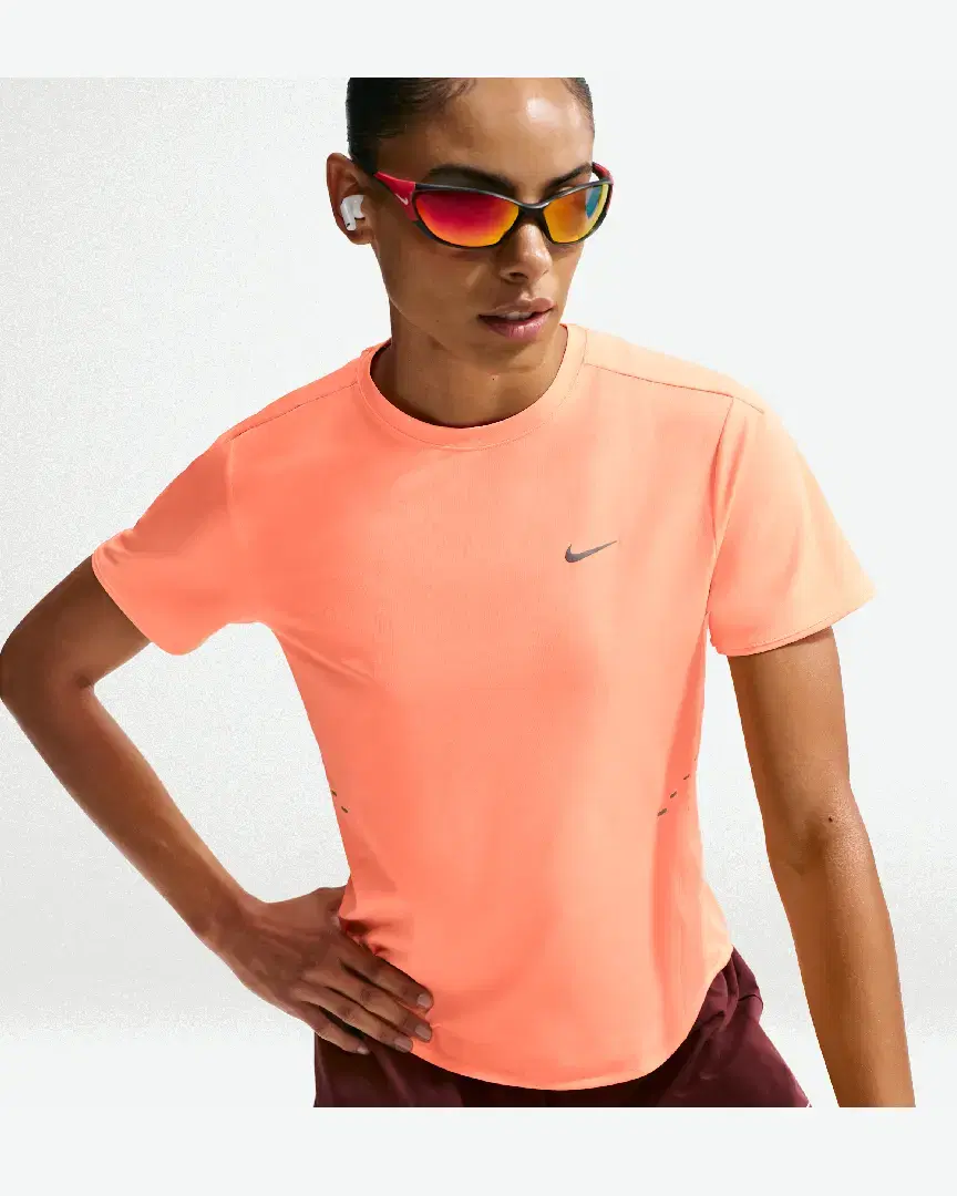 Tee-Shirt À Manches Courtes Dri-Fit Nike Swift Wool W - HM9698-852 (0) au meilleur prix !