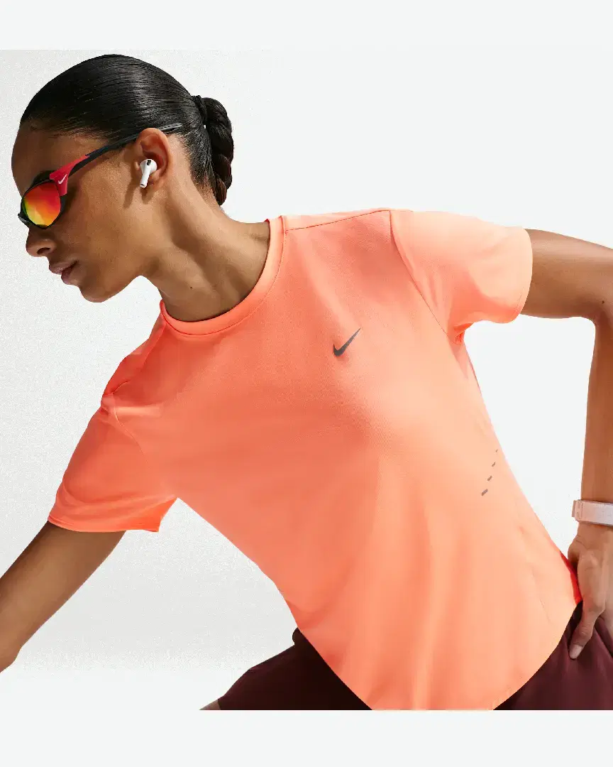 Tee-Shirt À Manches Courtes Dri-Fit Nike Swift Wool W - HM9698-852 (2) au meilleur prix !