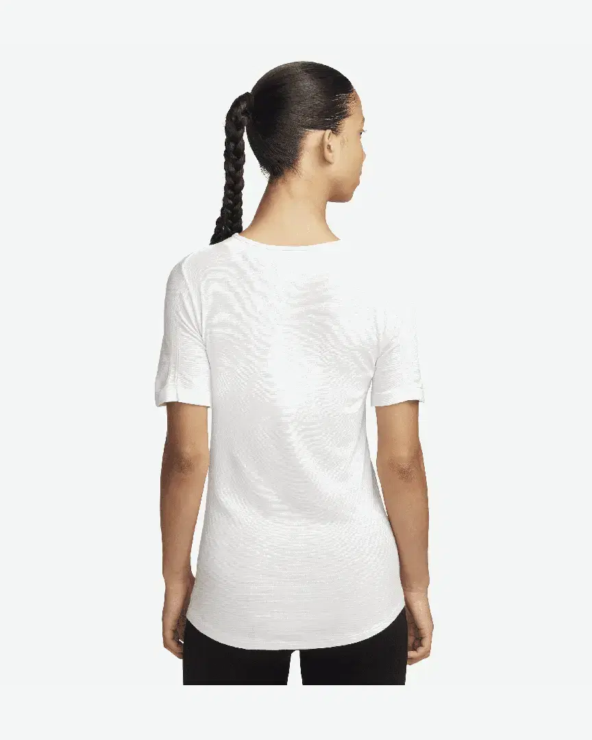Tee-Shirt À Manches Courtes Dri-Fit Nike Swift Wool W - FB4473-133 (1) au meilleur prix !