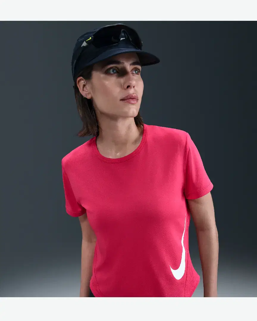 Tee-Shirt À Manches Courtes Dri-Fit Nike Tempo Swoosh Run W - HV2772-666 (0) au meilleur prix !