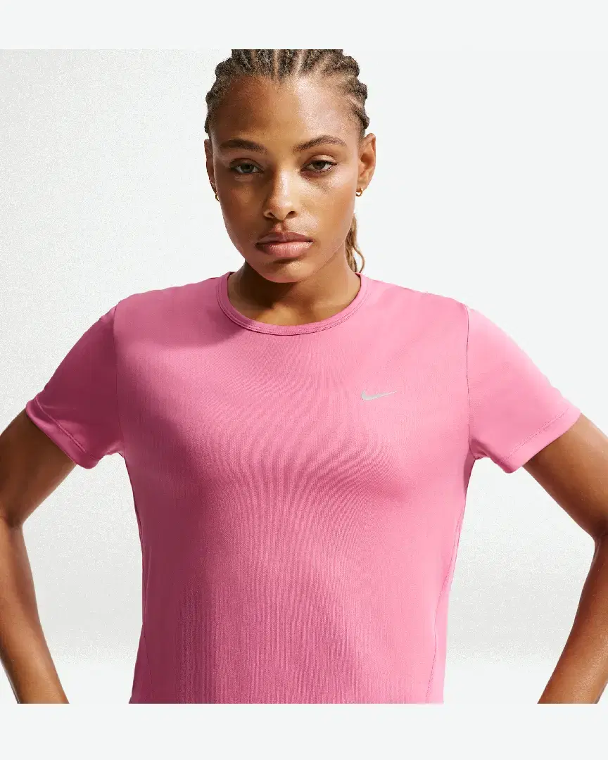 Tee-Shirt À Manches Courtes Dri-Fit Nike Tempo W - HQ0648-641 (0) au meilleur prix !