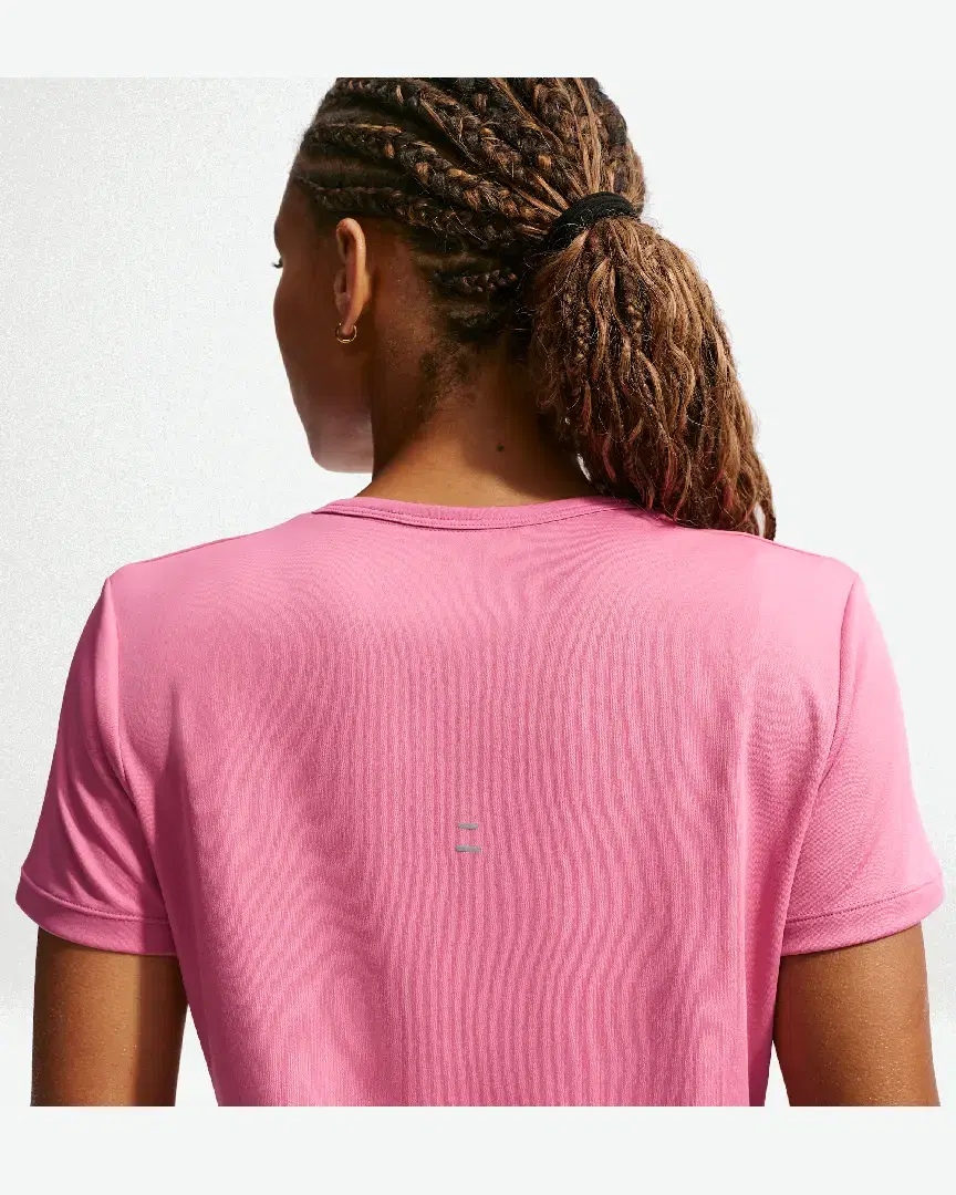 Tee-Shirt À Manches Courtes Dri-Fit Nike Tempo W - HQ0648-641 (1) au meilleur prix !